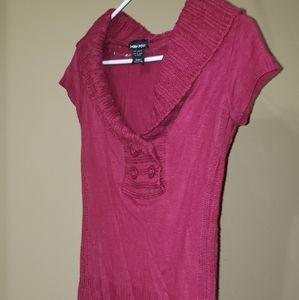 Fuchsia short-sleeve sweater